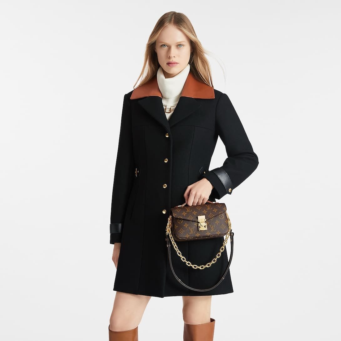 Louis Vuitton Métis East West Monogram - Image 11