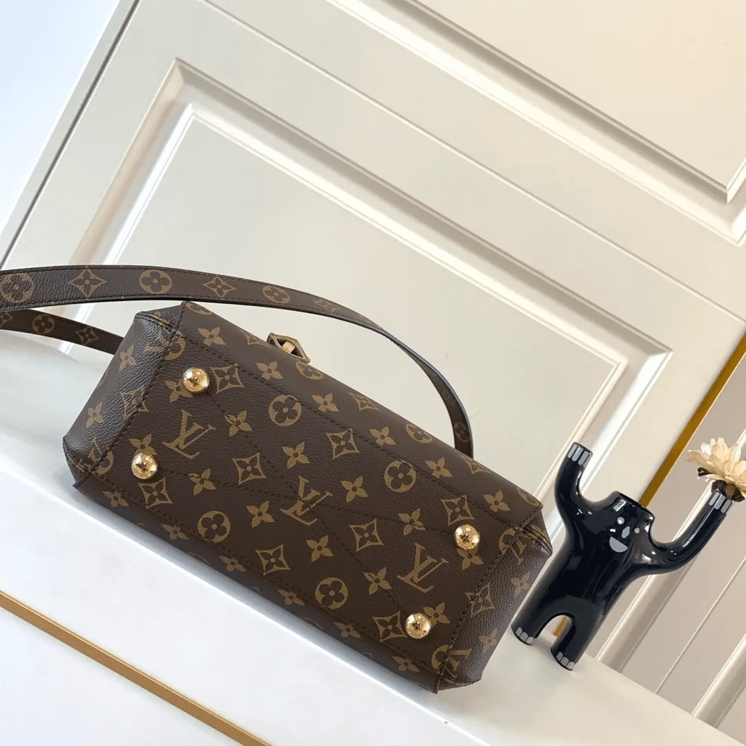 Louis Vuitton Montaigne BB Monogram - Image 5