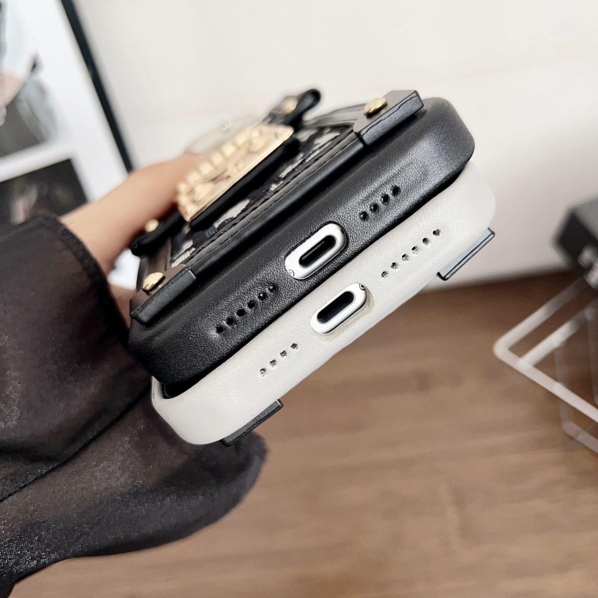 Dior Classic Oblique Jacquard Mini Trunk Case - Image 6