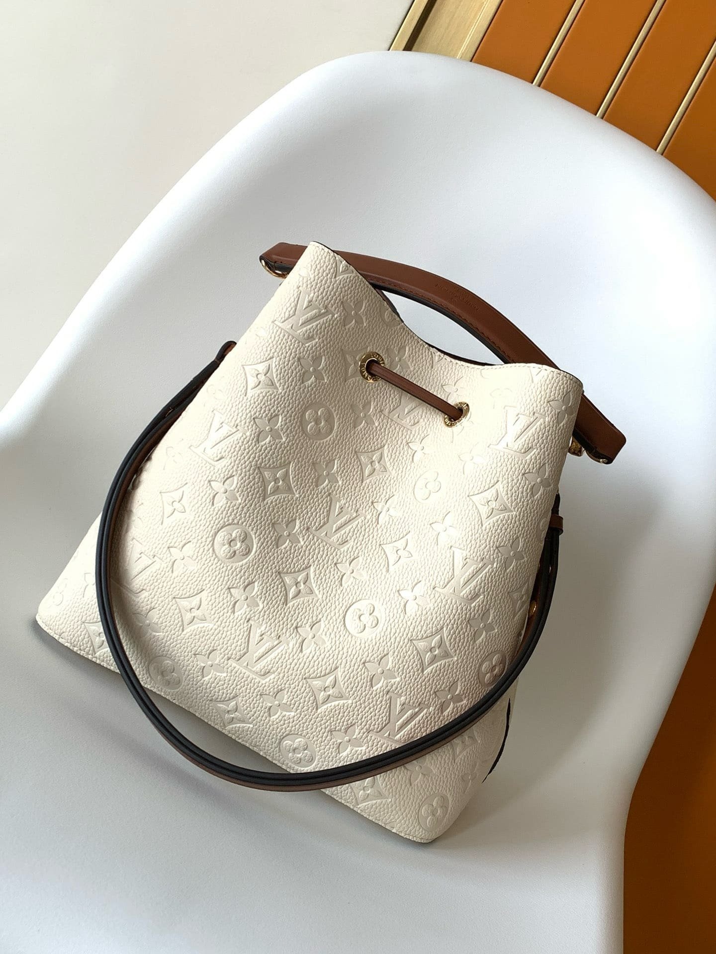 Louis Vuitton Noe MM Cream Empreinte - Image 4