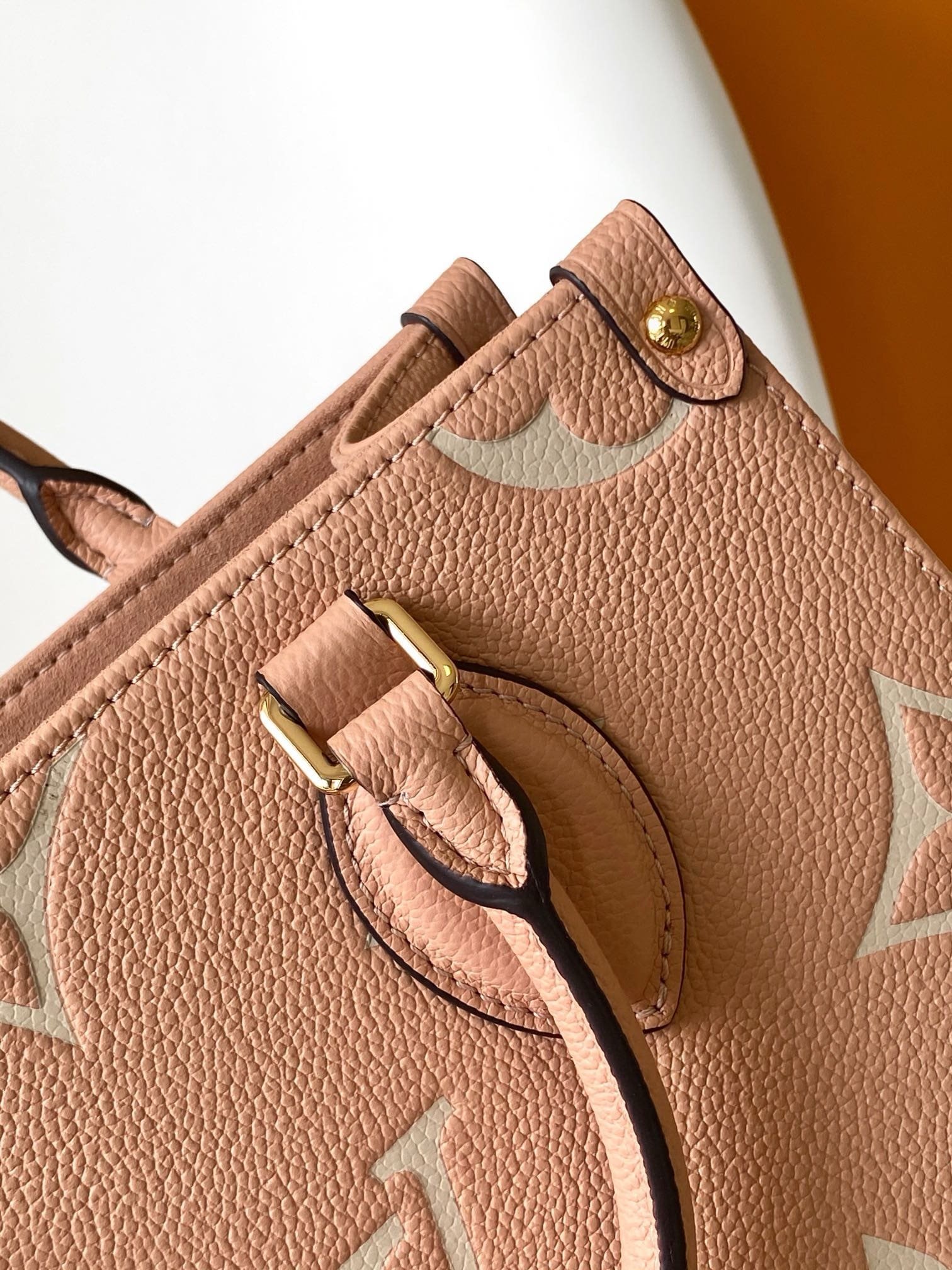 Louis Vuitton OnTheGo PM Embossed - Image 8