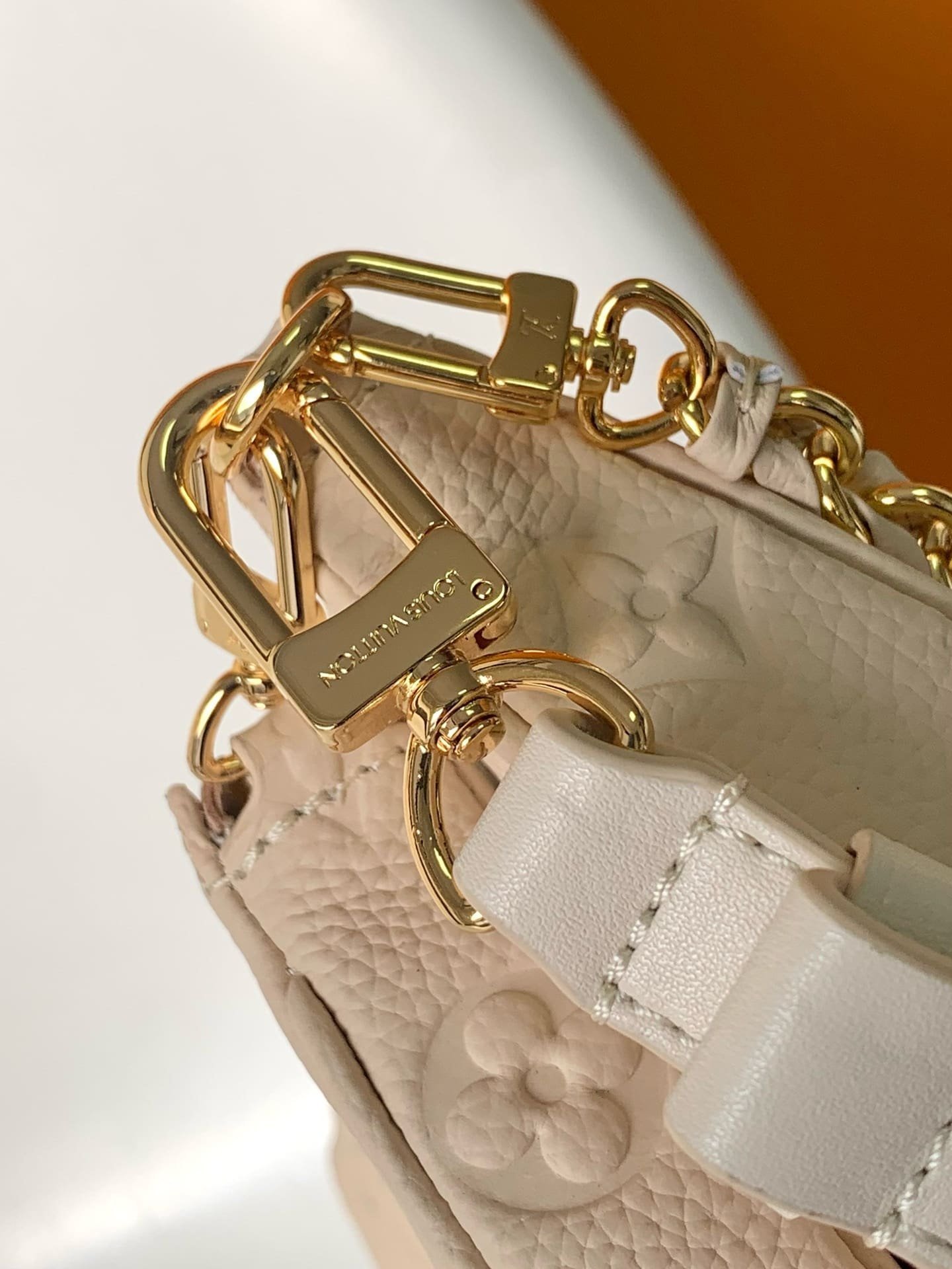 Louis Vuitton Multi Pochette Accessoires - Image 7