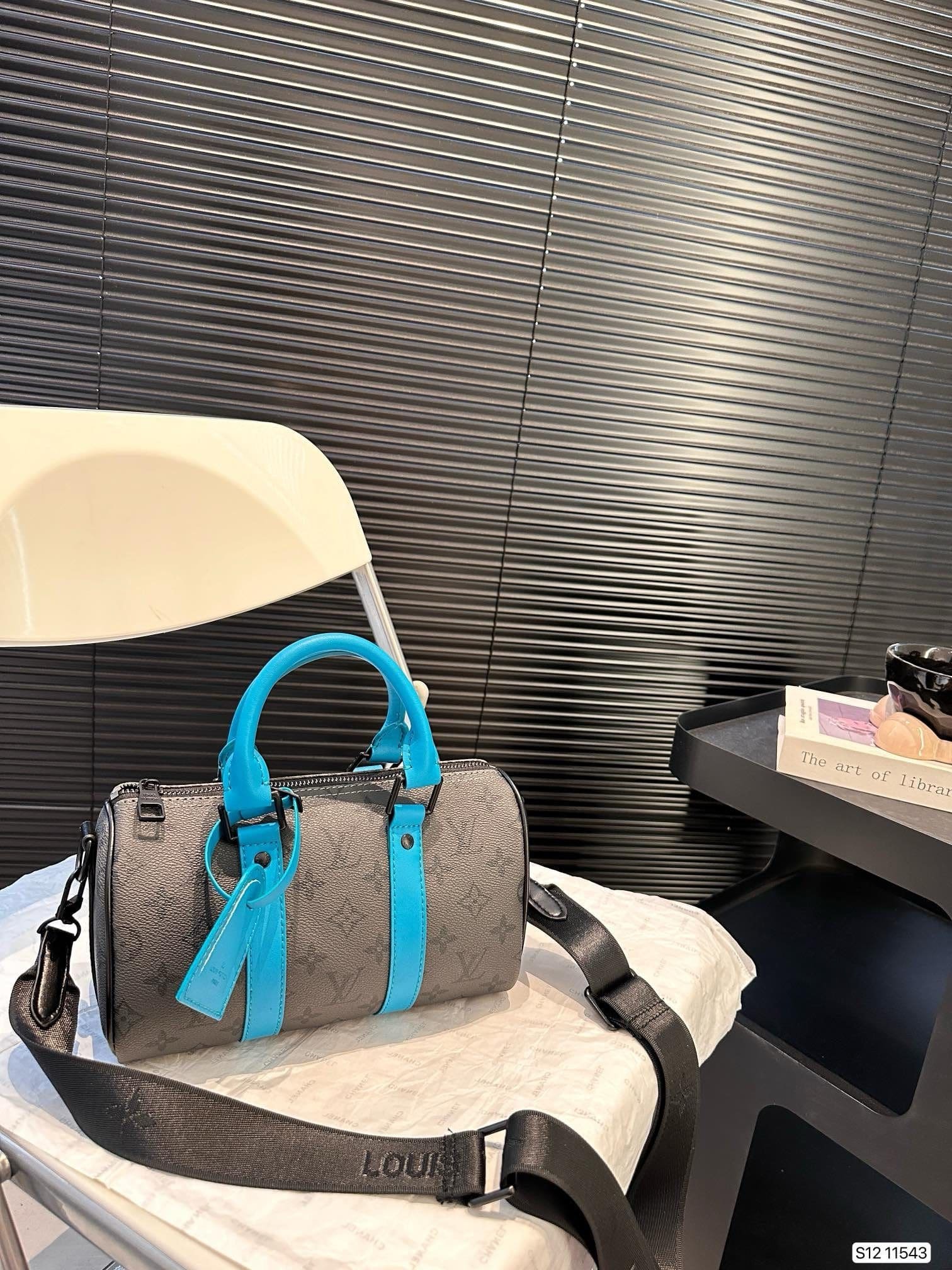 Louis Vuitton Keepall 25 Eclipse Reverse - Image 3