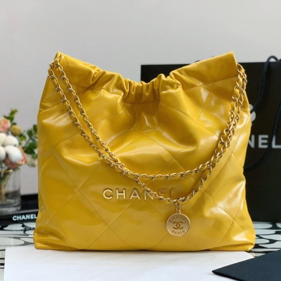 Alternative view of CHANEL 22 SMALL HANDBAG AS3260