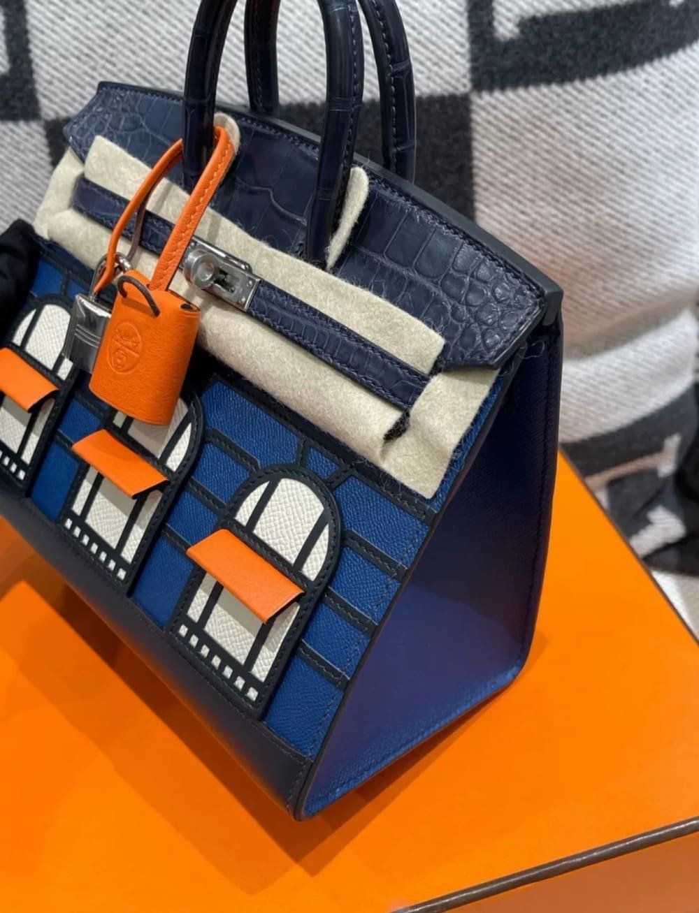 Hermès Faubourg Birkin20 Bleu Marine - Image 3