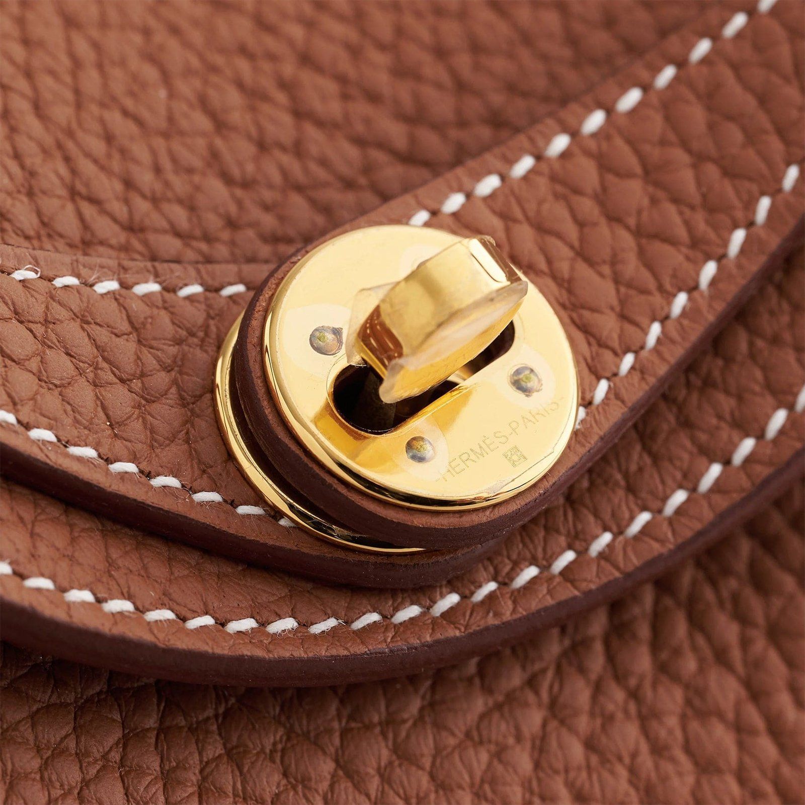 Hermès Lindy 20 Clemence Gold Leather - Image 6