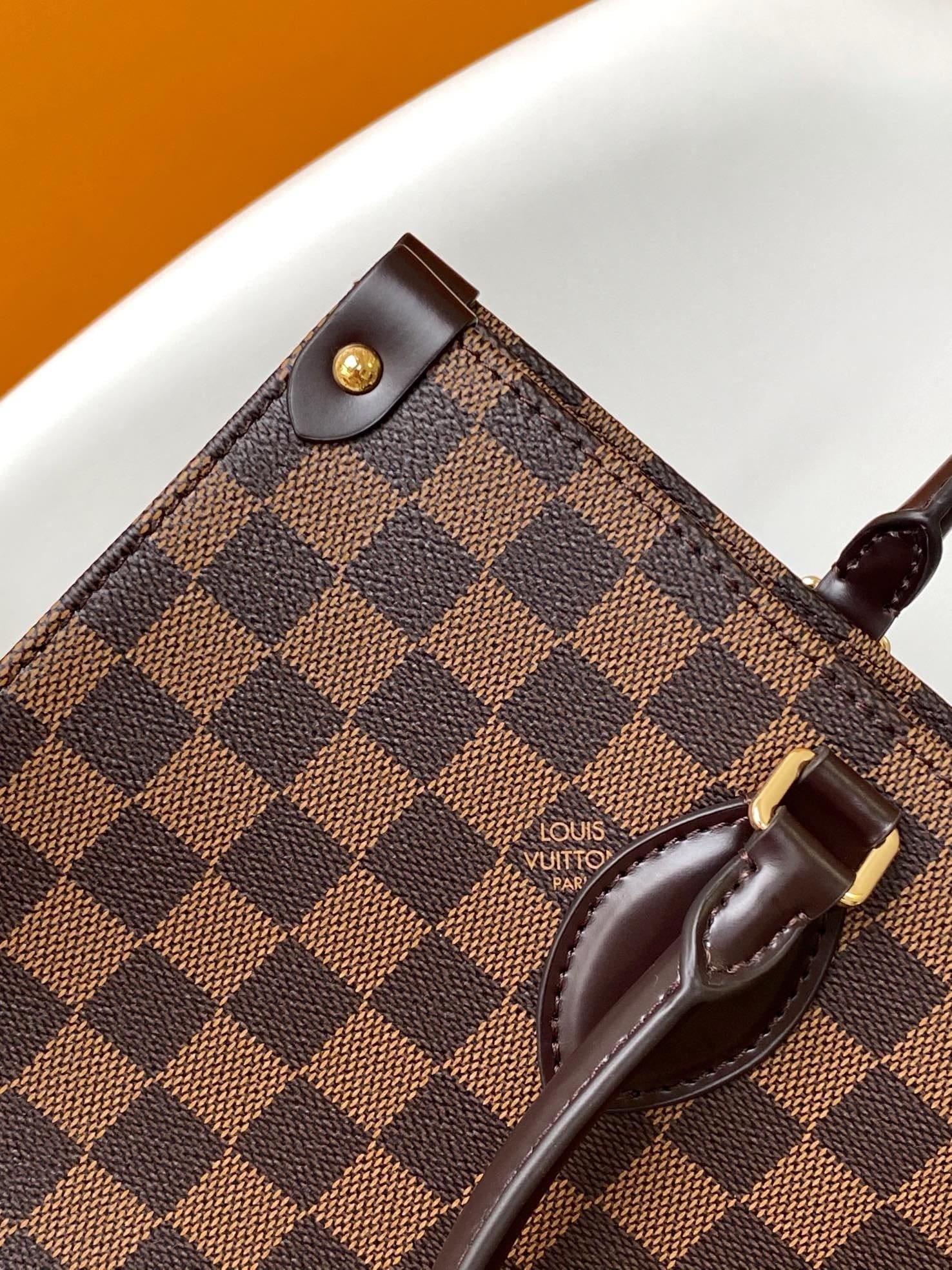 Louis Vuitton OnTheGo MM Damier Canvas - Image 3