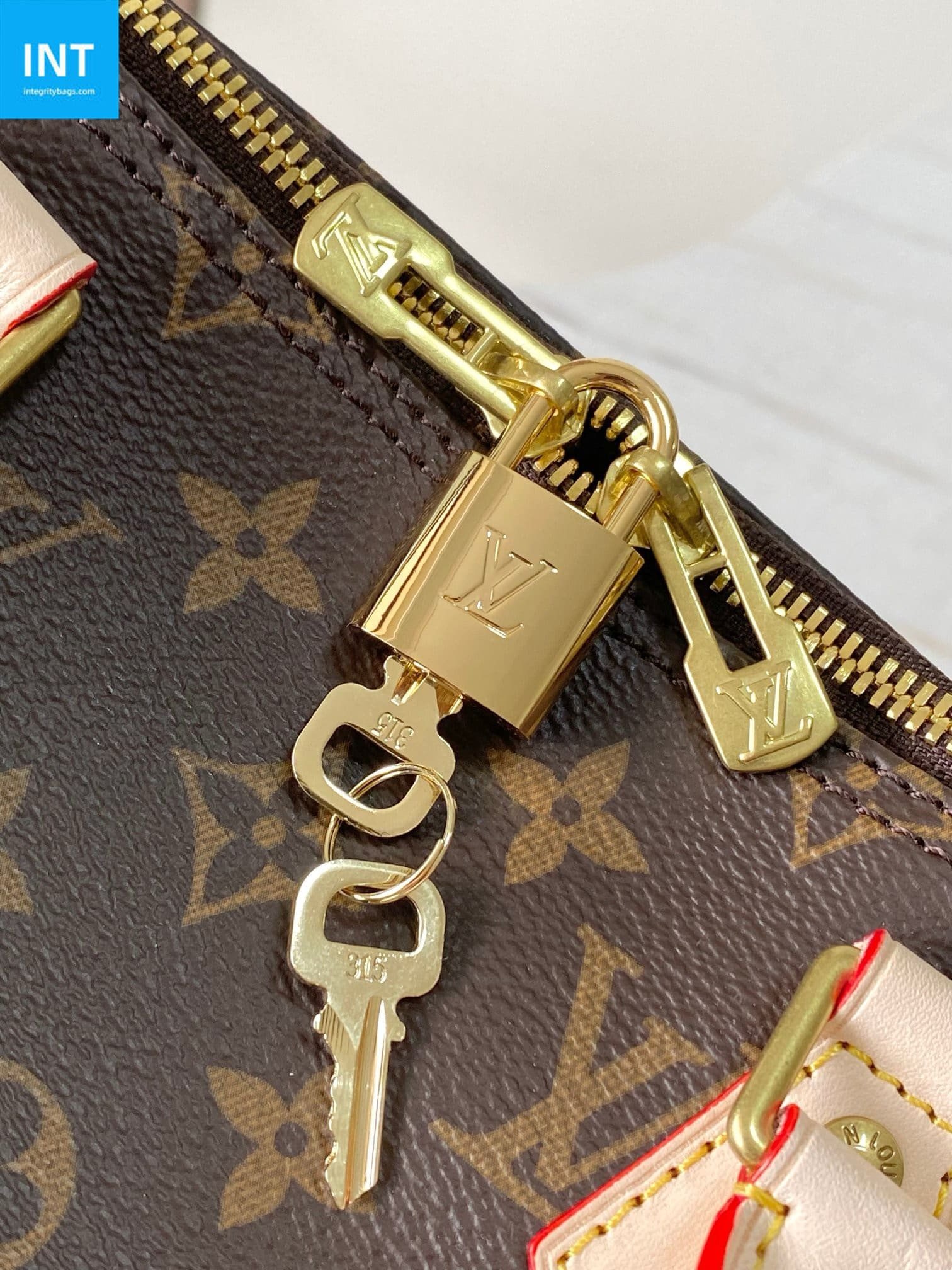 Louis Vuitton Speedy Bandoulière 35 - Image 6