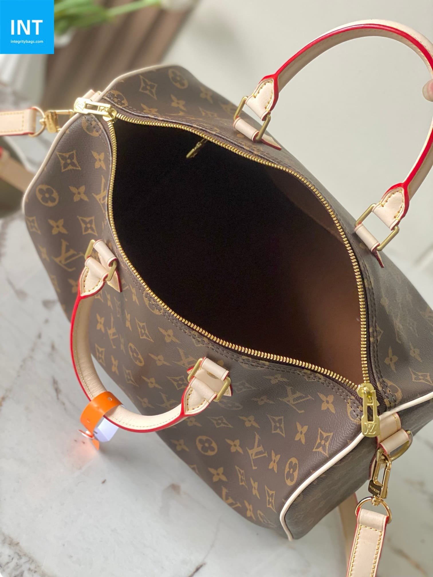 Louis Vuitton Speedy Bandoulière 35 - Image 8