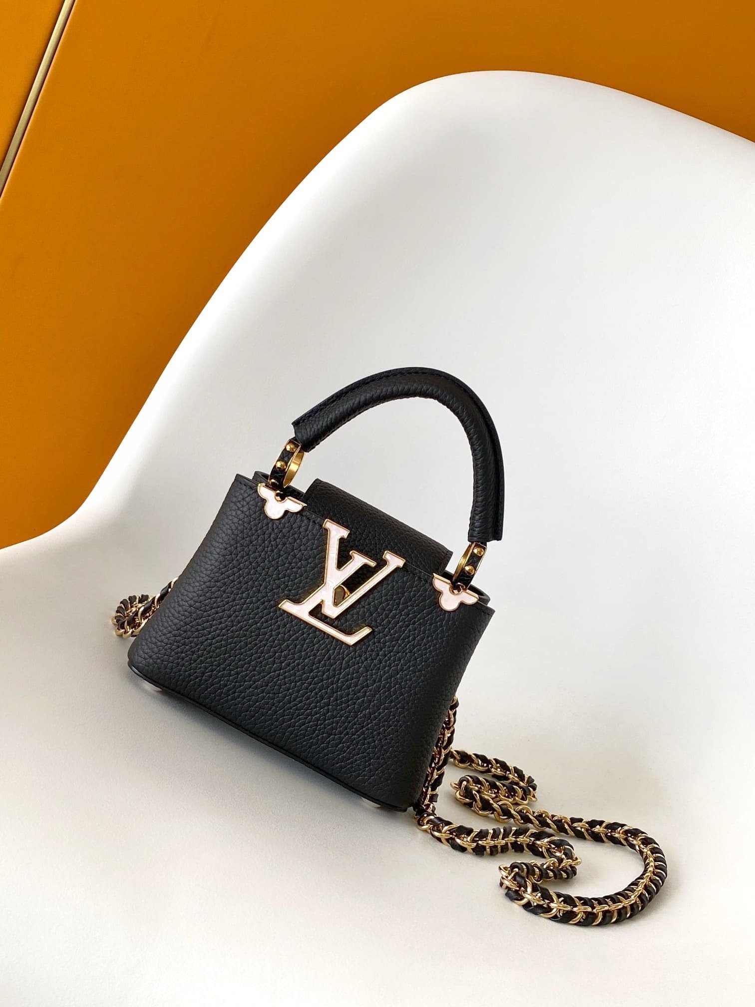 Alternative view of Louis Vuitton Capucines Nano Taurillon