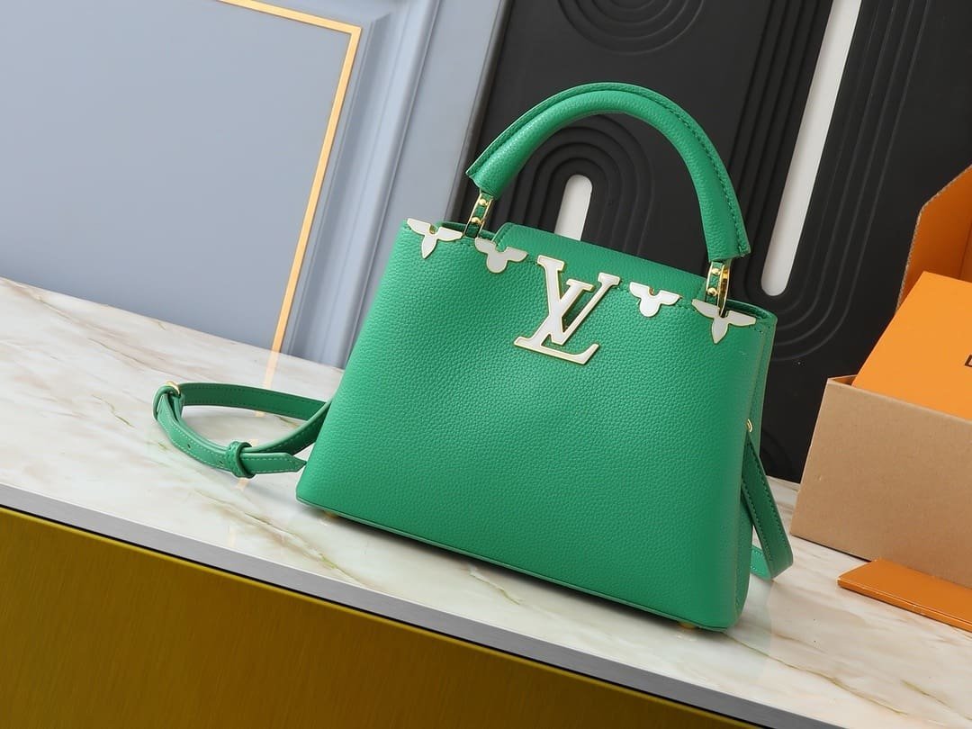 Alternative view of Louis Vuitton Capucines Mini Taurillon