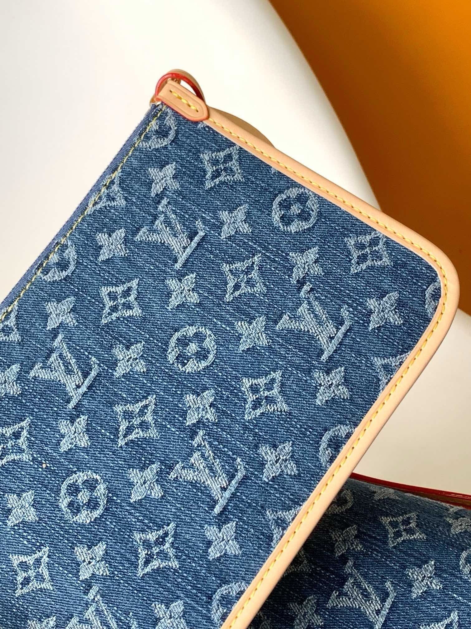Louis Vuitton CarryAll MM Organic Denim - Image 9