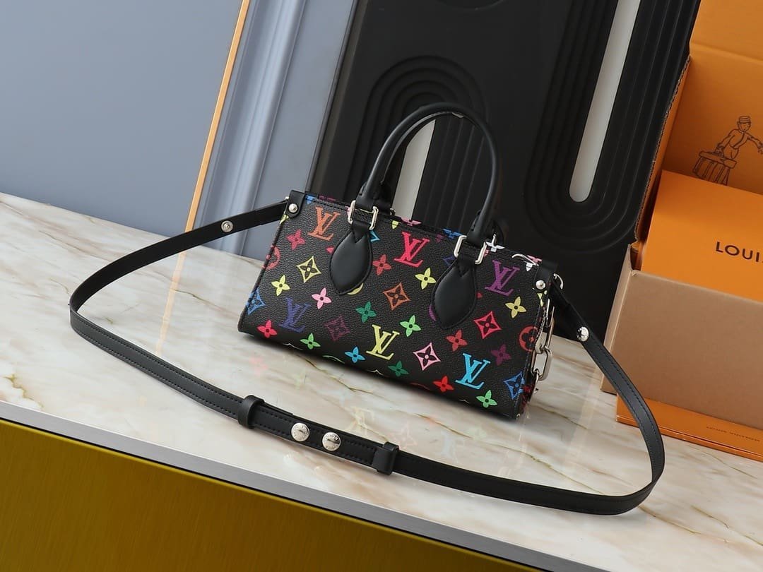 Alternative view of Louis Vuitton OnTheGo East West Canvas