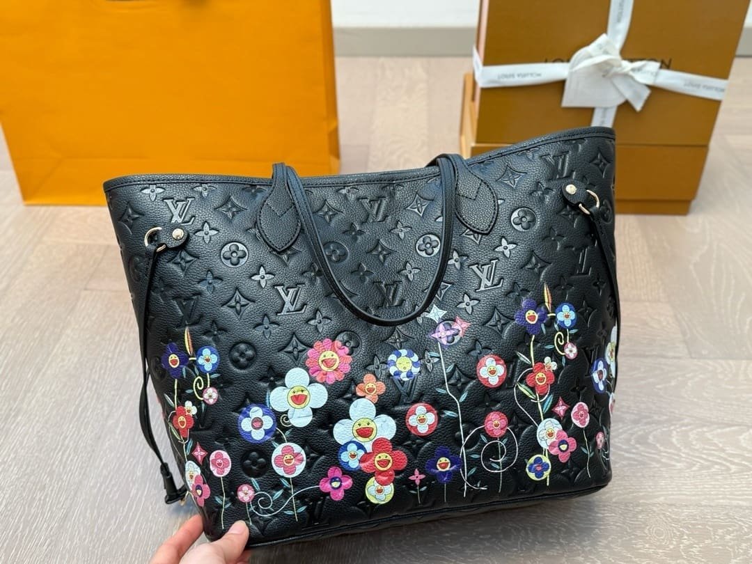 Louis Vuitton LV x TM Neverfull MM - Image 9