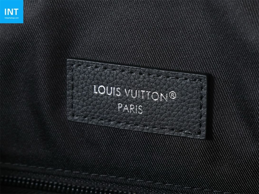 Louis Vuitton Christopher MM Damoflage - Image 13