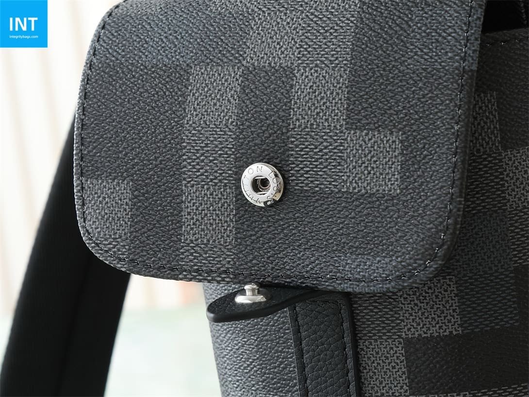 Louis Vuitton Christopher MM Damoflage - Image 15