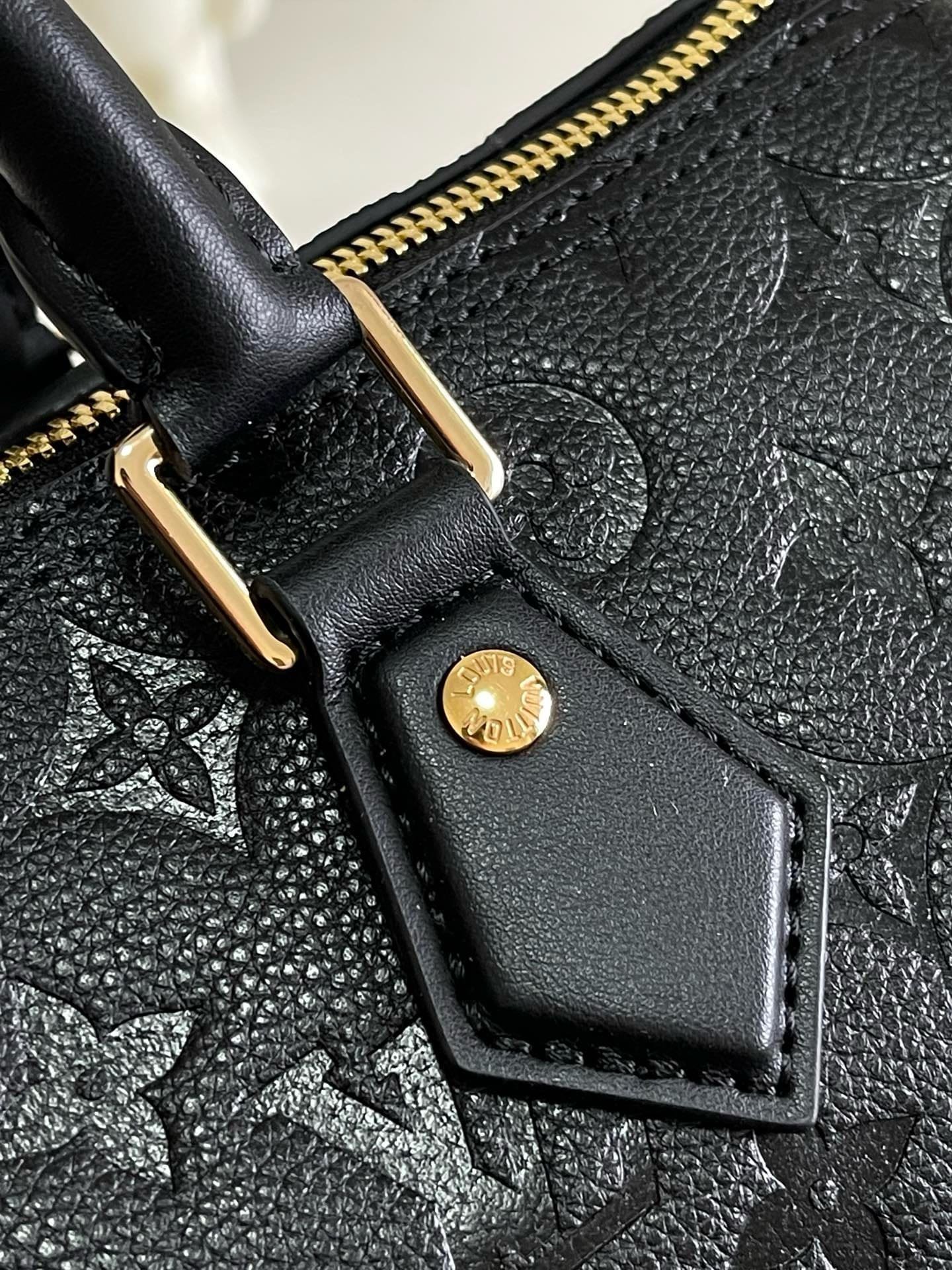 Louis Vuitton Speedy Soft 30 Embossed - Image 11