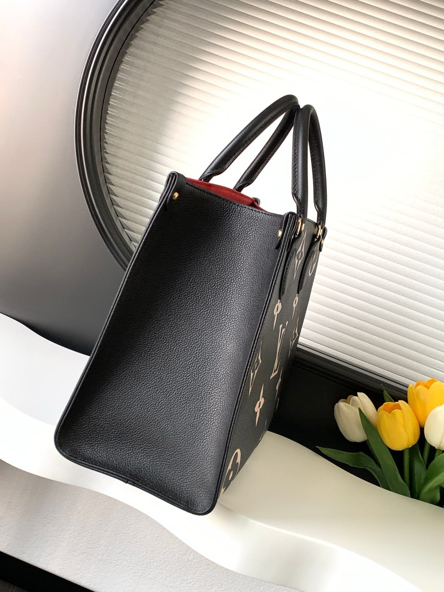 Louis Vuitton OnTheGo MM Bicolor - Image 8