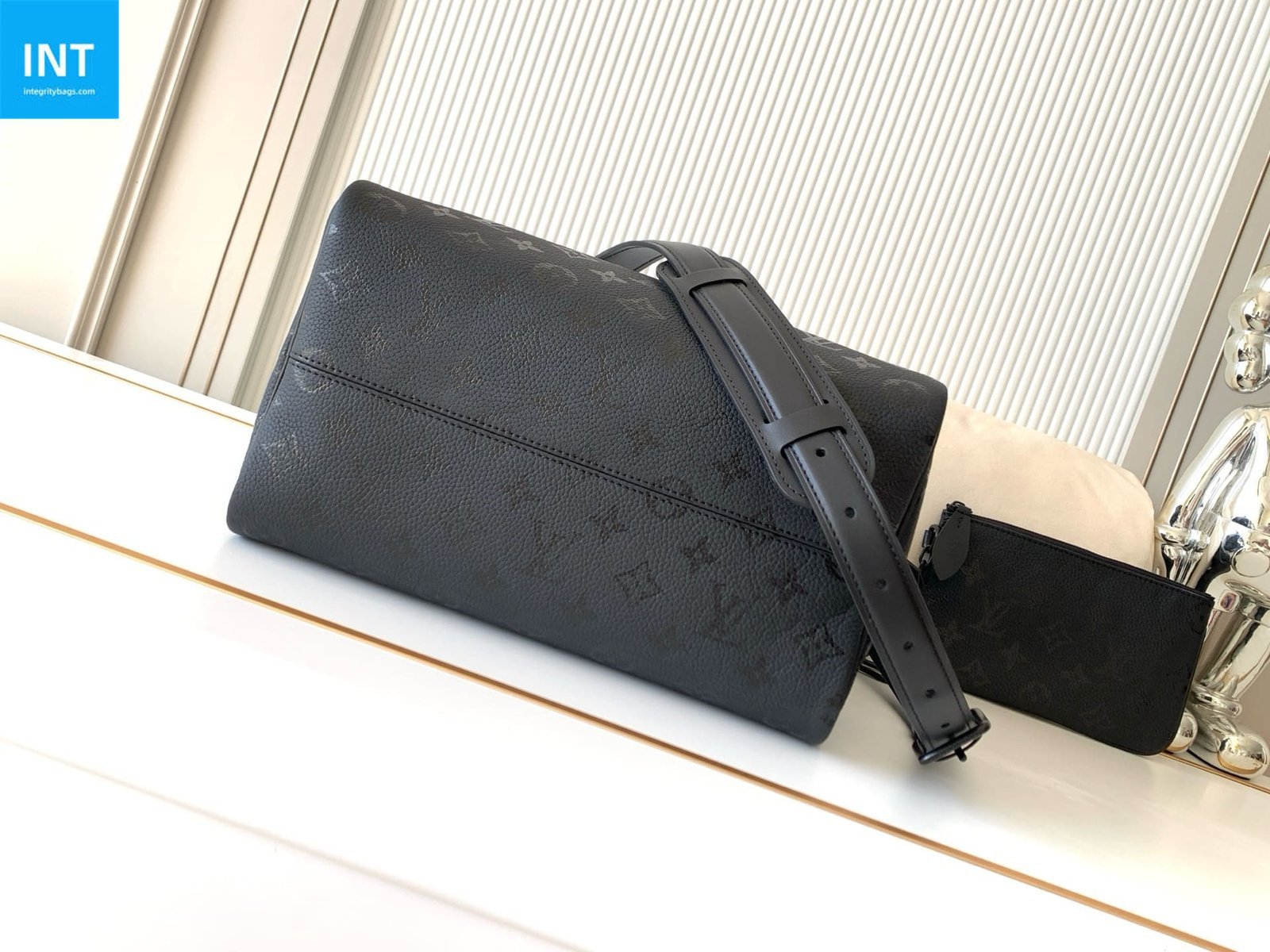 Louis Vuitton Speedy P9 30 Black Cowhide - Image 7