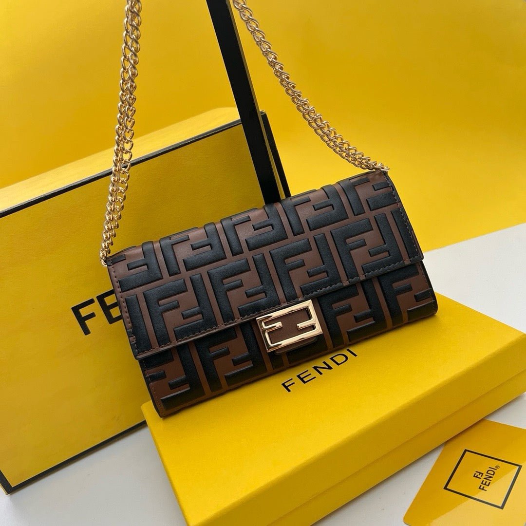 FENDI Vintage Patterned Chain Crossbody Bag