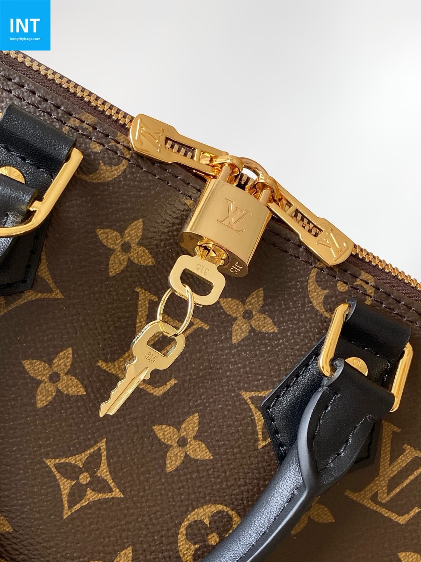 Louis Vuitton Alma Trunk PM Heritage - Image 9