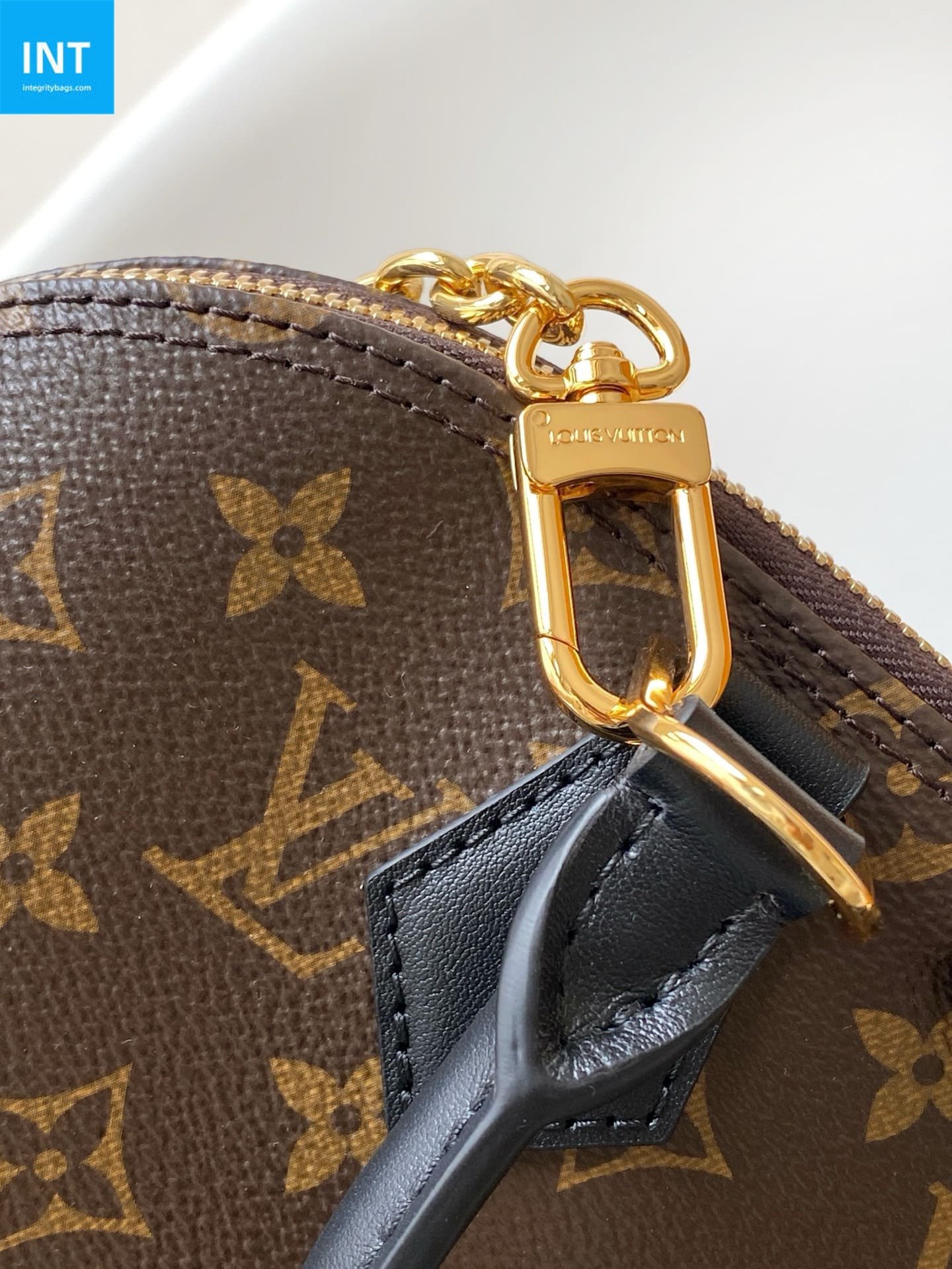 Louis Vuitton Alma Trunk PM Heritage - Image 10