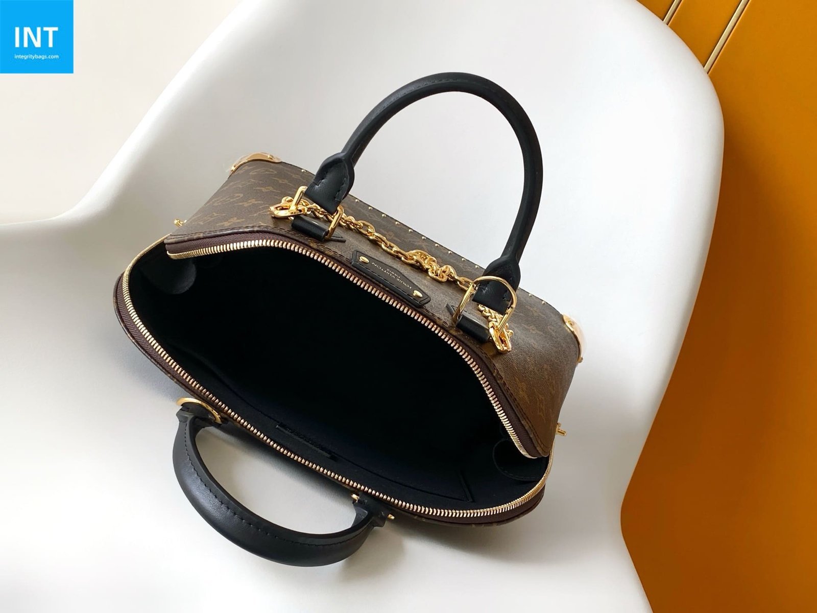 Louis Vuitton Alma Trunk PM Heritage - Image 5