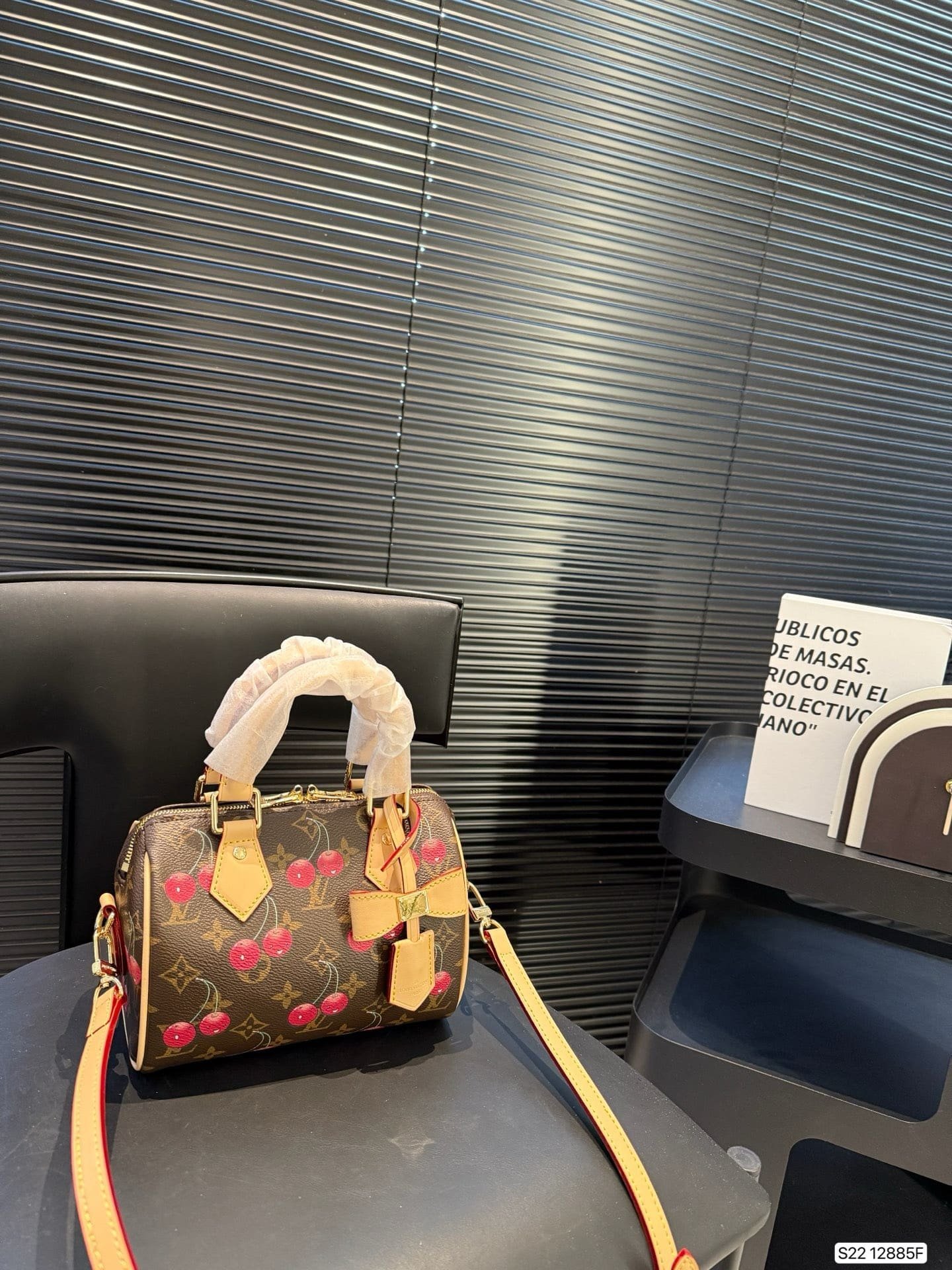 Louis Vuitton LV x TM Speedy 20 - Image 4