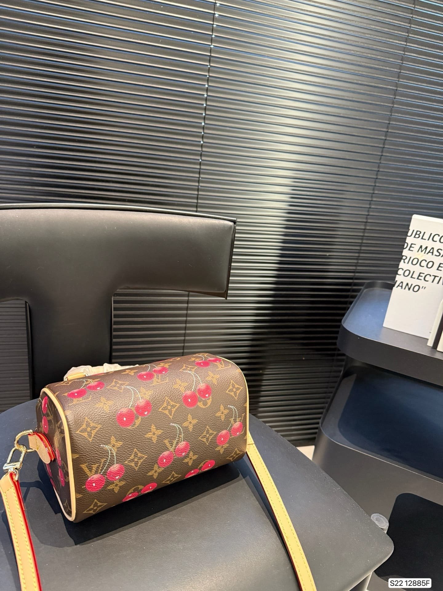 Louis Vuitton LV x TM Speedy 20 - Image 9