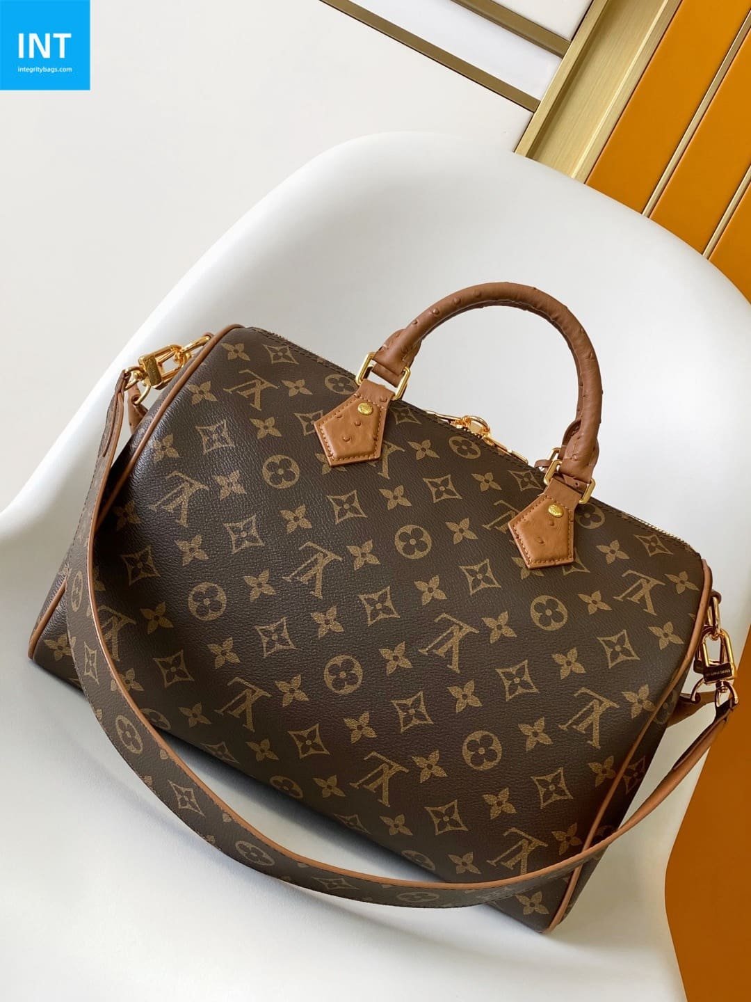 Louis Vuitton Speedy Soft 30 Monogram - Image 4