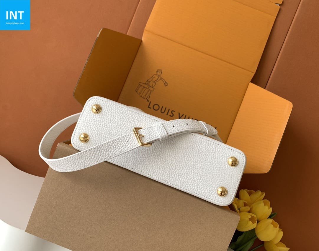 Louis Vuitton Capucines BB Taurillon - Image 7