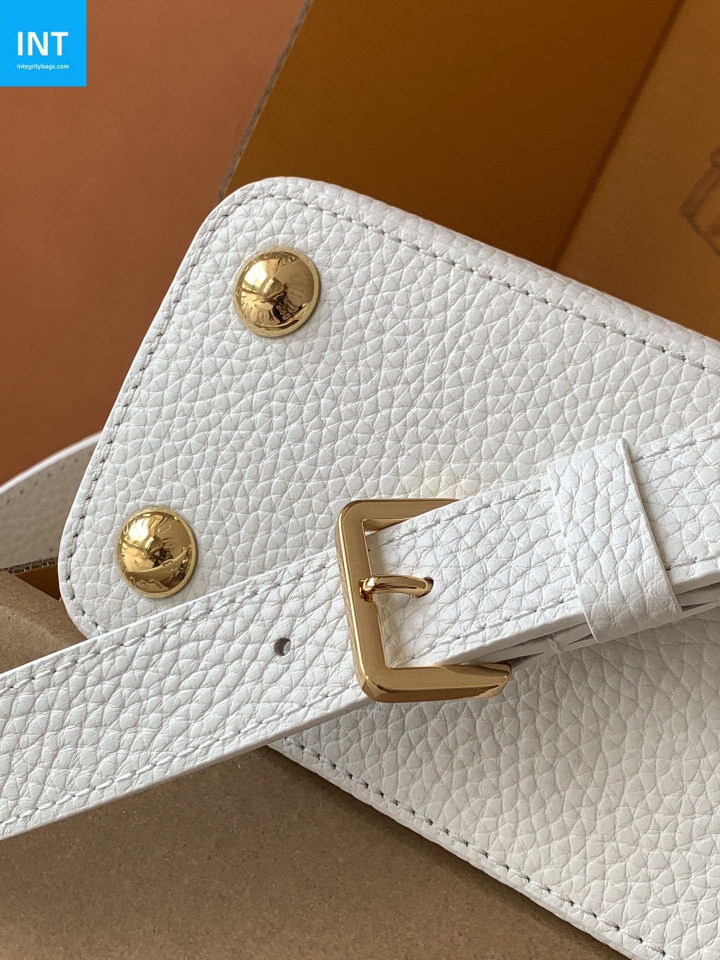 Louis Vuitton Capucines BB Taurillon - Image 8