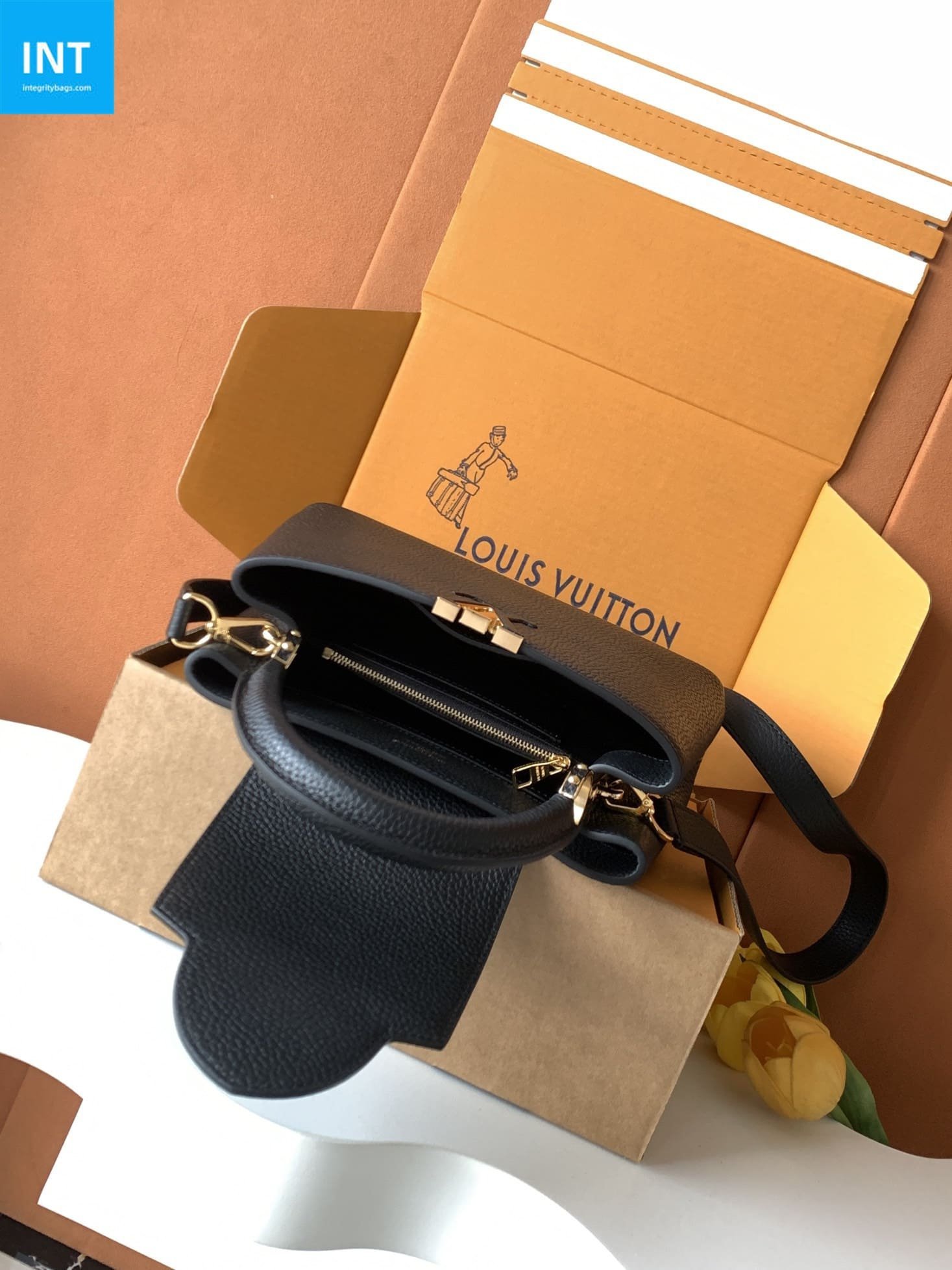 Louis Vuitton Capucines BB Taurillon - Image 10