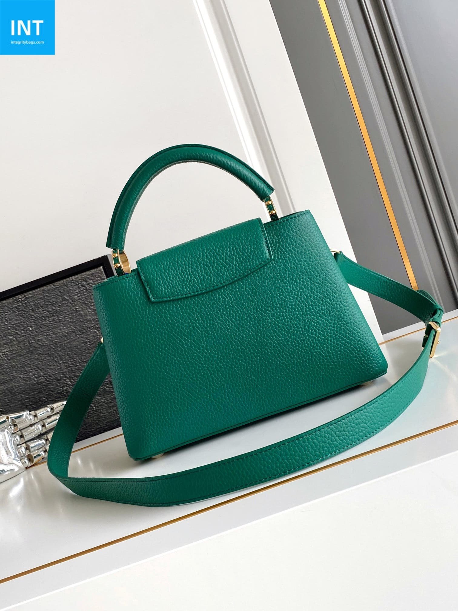 Louis Vuitton Capucines BB Taurillon - Image 4