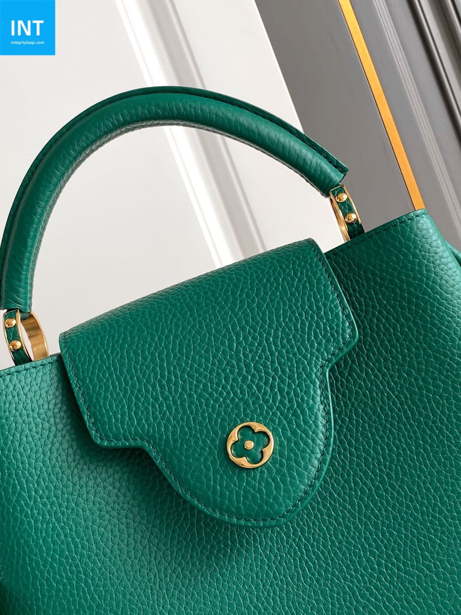 Louis Vuitton Capucines BB Taurillon - Image 6