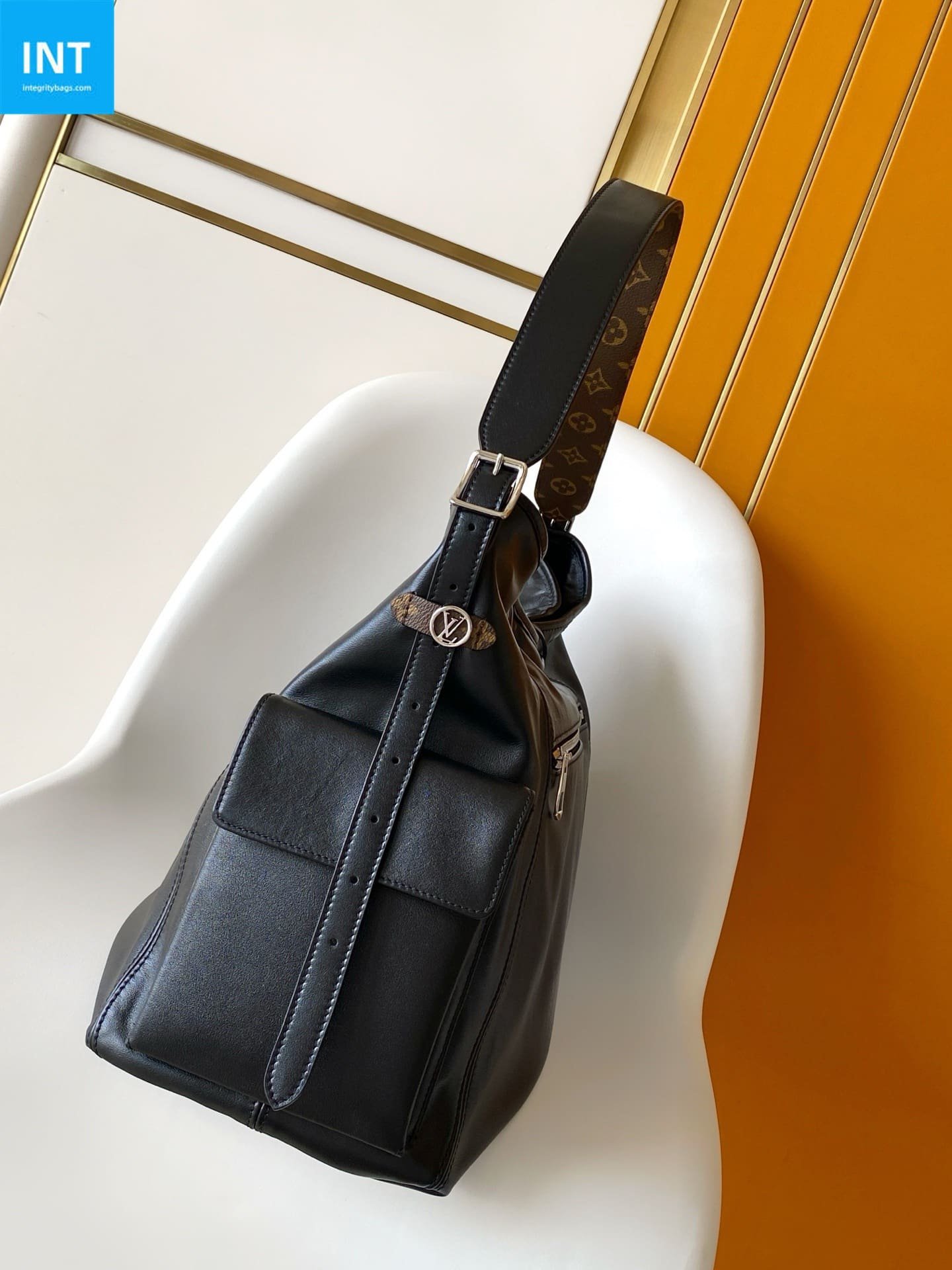 Louis Vuitton CarryAll Travel Calfskin Bag - Image 3