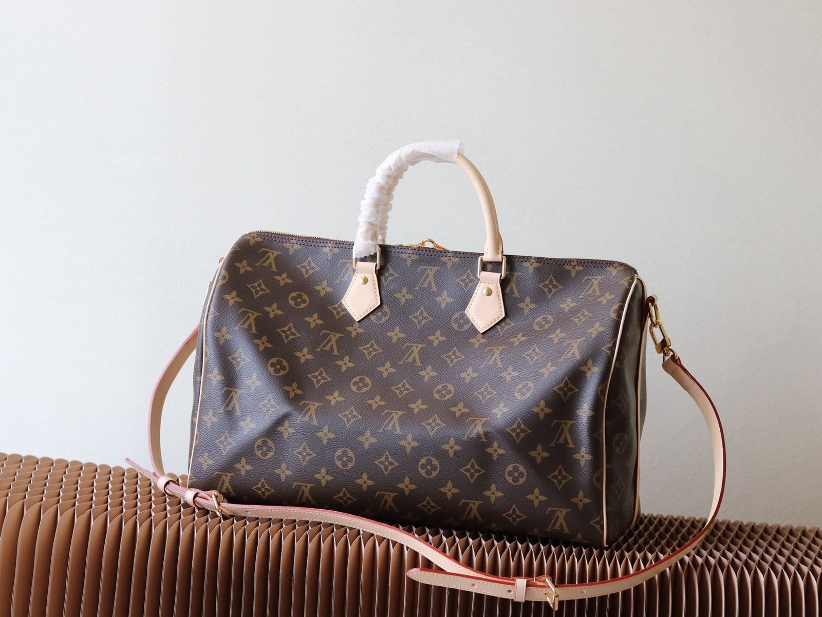 Alternative view of Louis Vuitton Speedy 40 Large Monogram