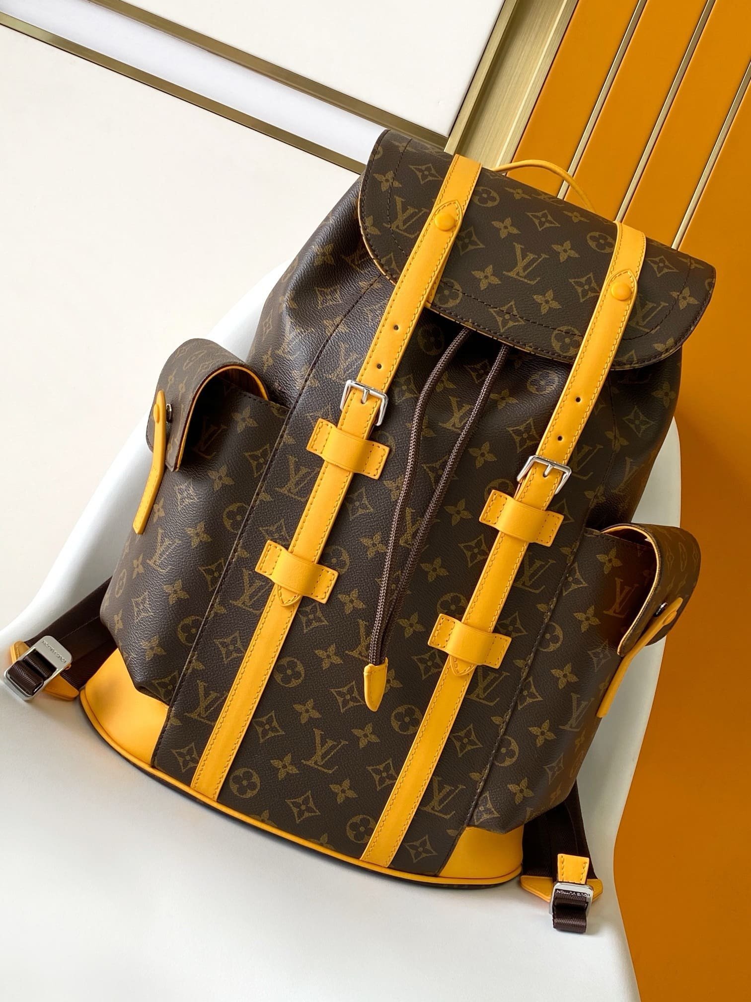 Alternative view of Louis Vuitton Christopher MM Macassar