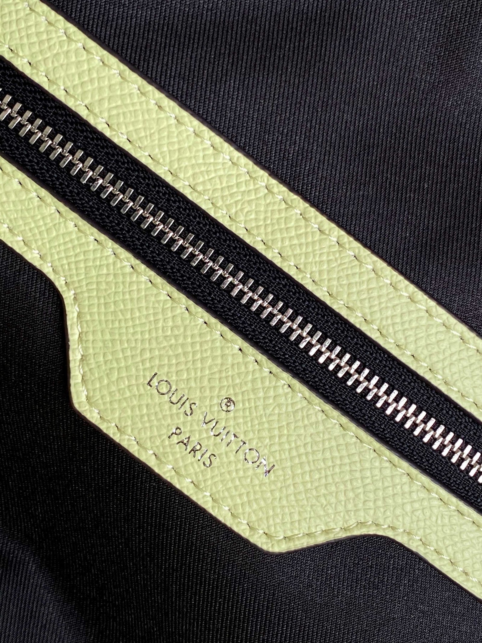 Louis Vuitton M14124 Keepall Bandoulière 45 - Image 12