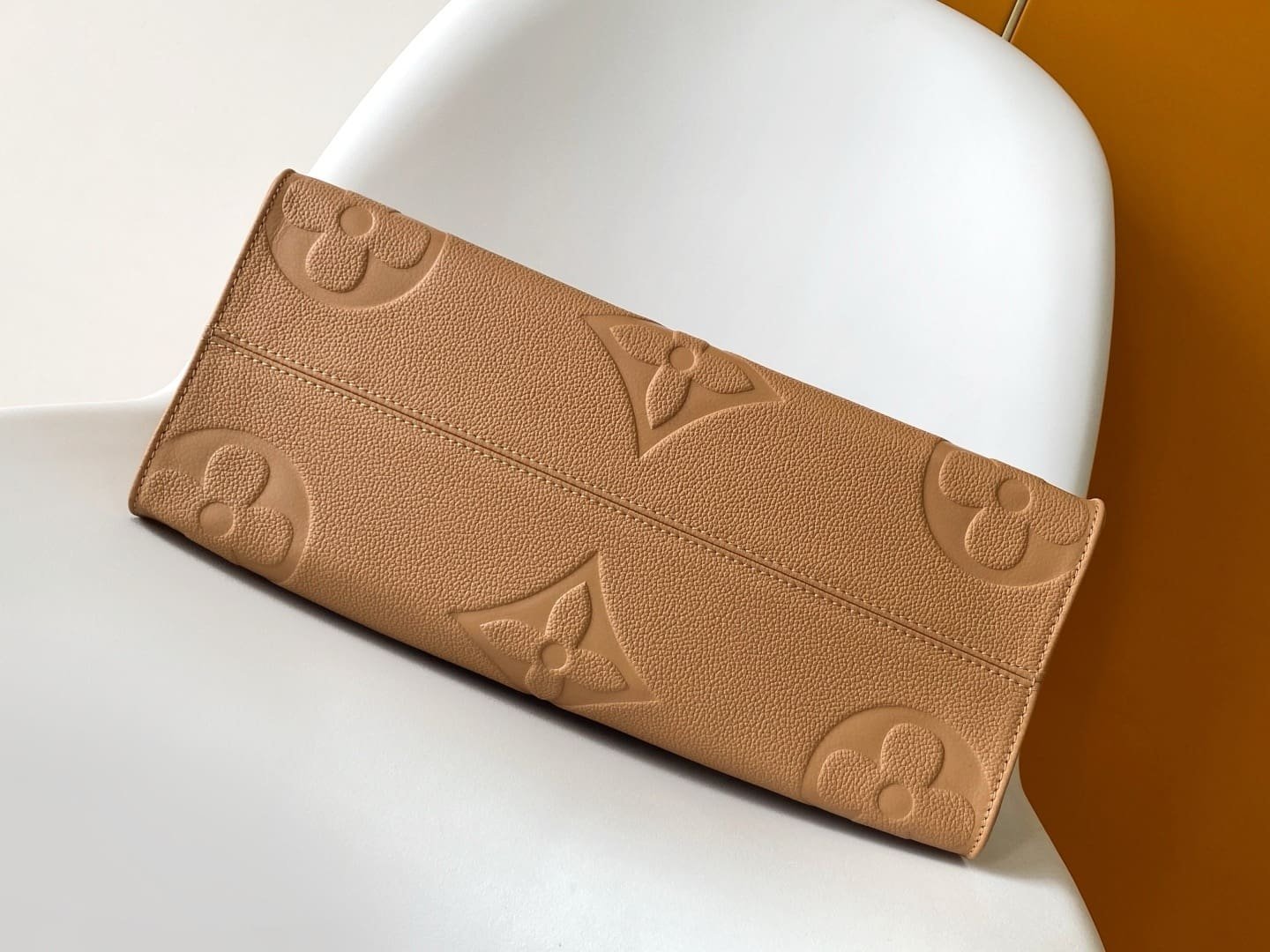 Louis Vuitton OnTheGo MM Grained - Image 5