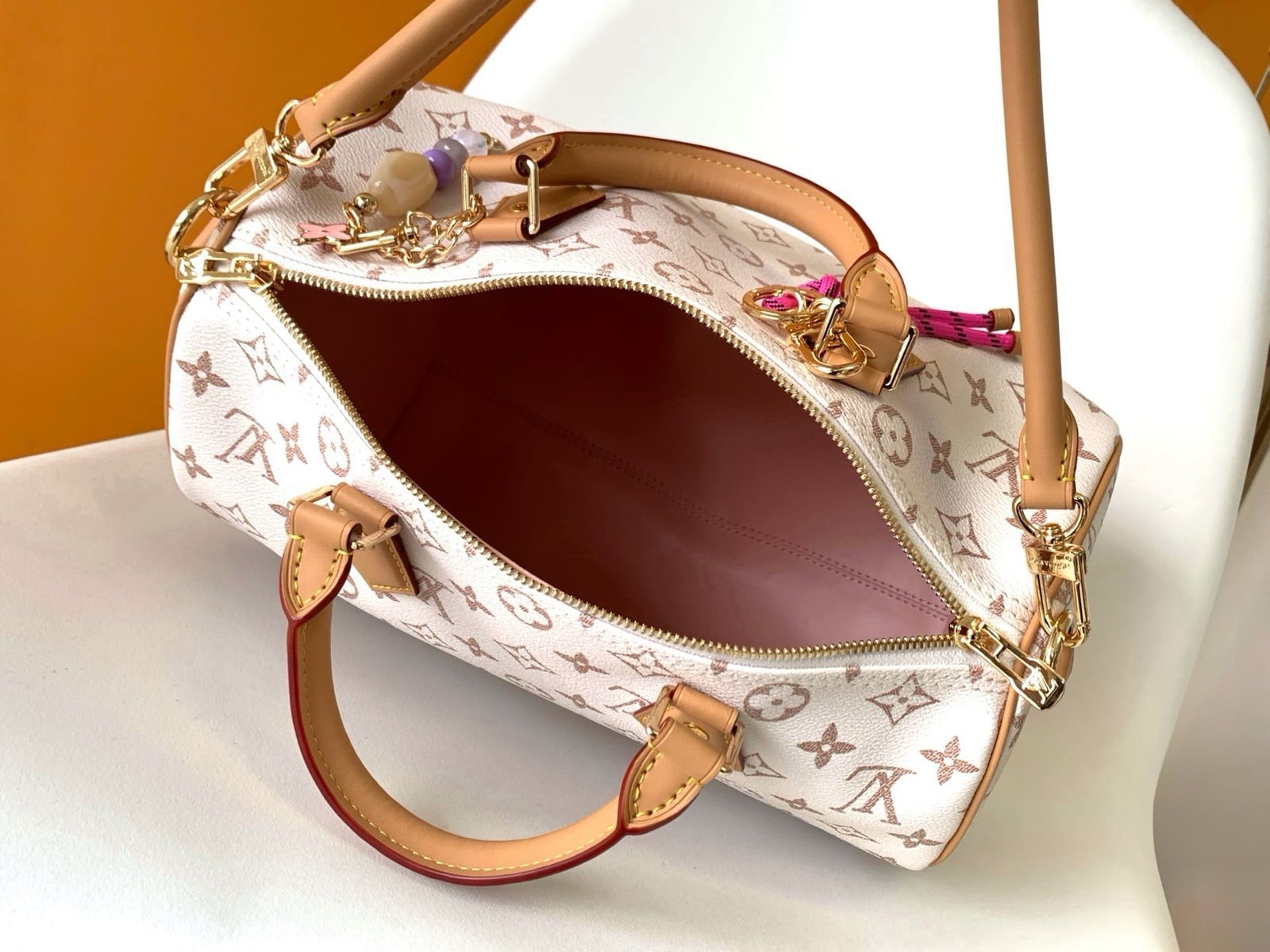 Louis Vuitton Speedy Soft 30 Monogram - Image 4