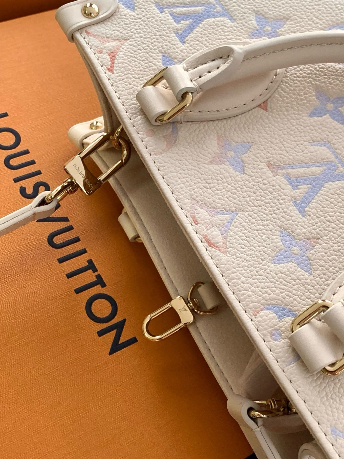 Louis Vuitton Dream Gradient Empreinte - Image 7