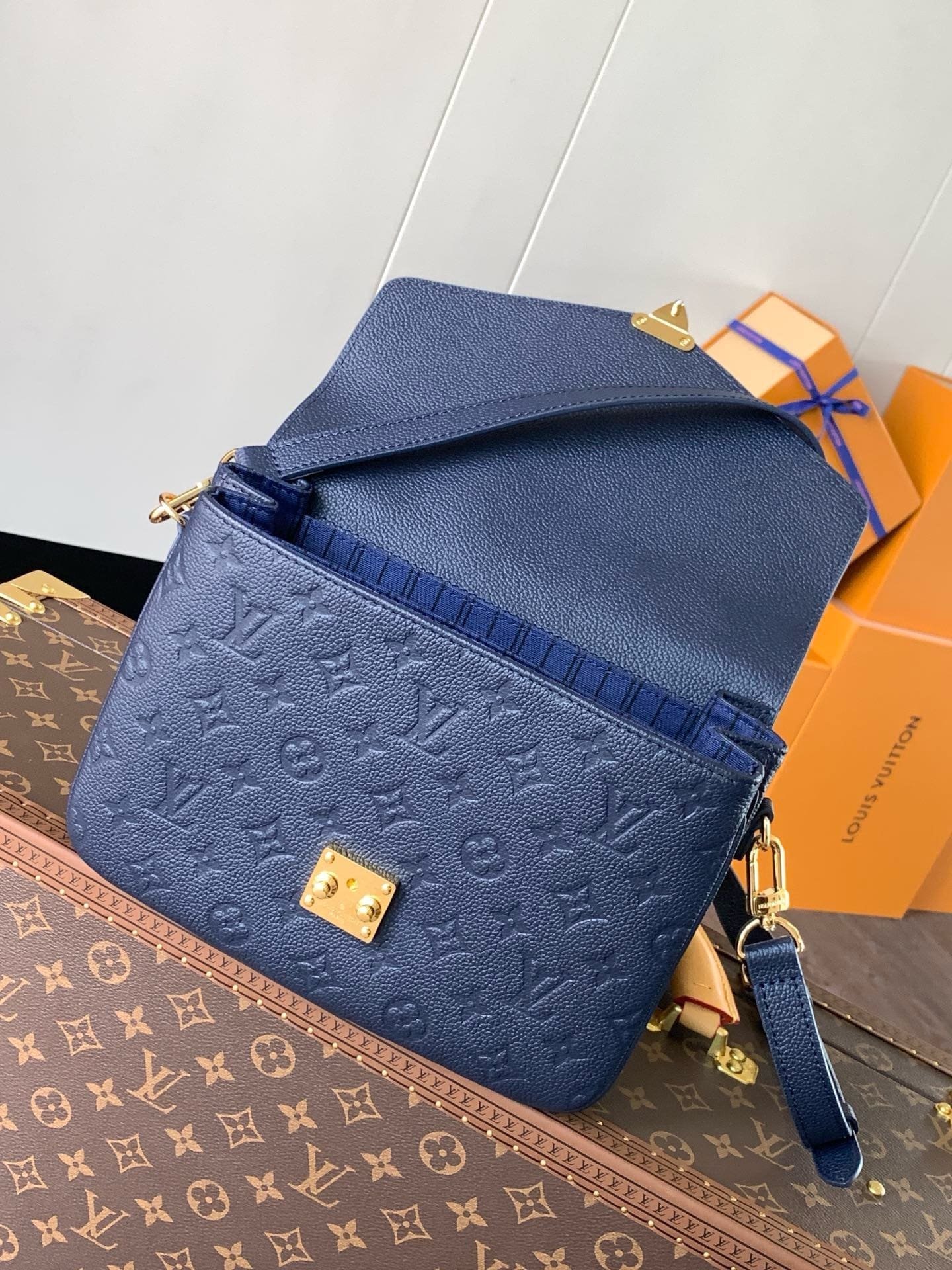 Louis Vuitton Métis Navy Blue Empreinte - Image 9