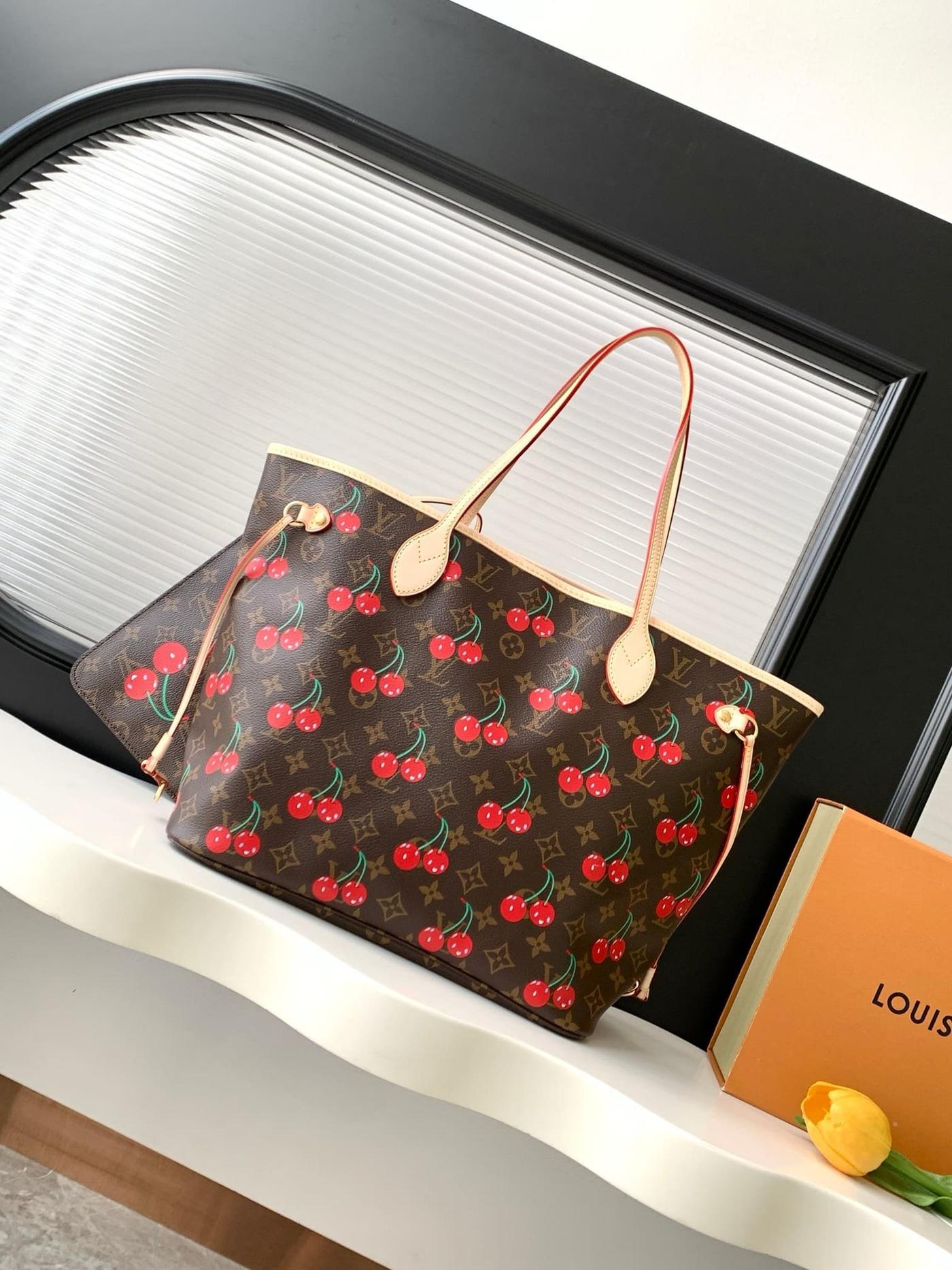 Alternative view of Louis Vuitton M13263 LV x TM Neverfull MM