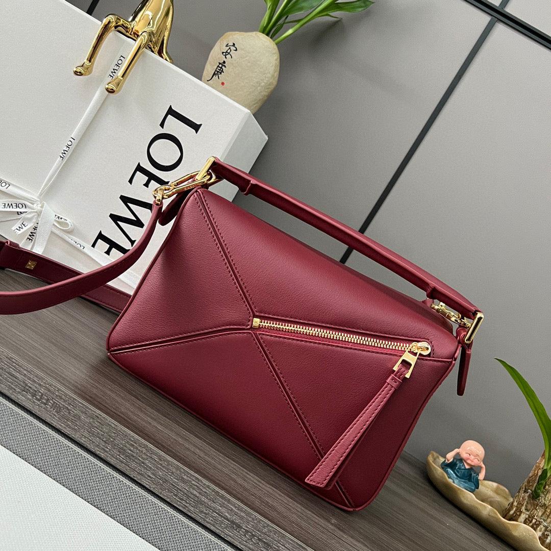 Alternative view of SMALL PUZZLE 24CM DARK BURGUNDY CALFSKIN