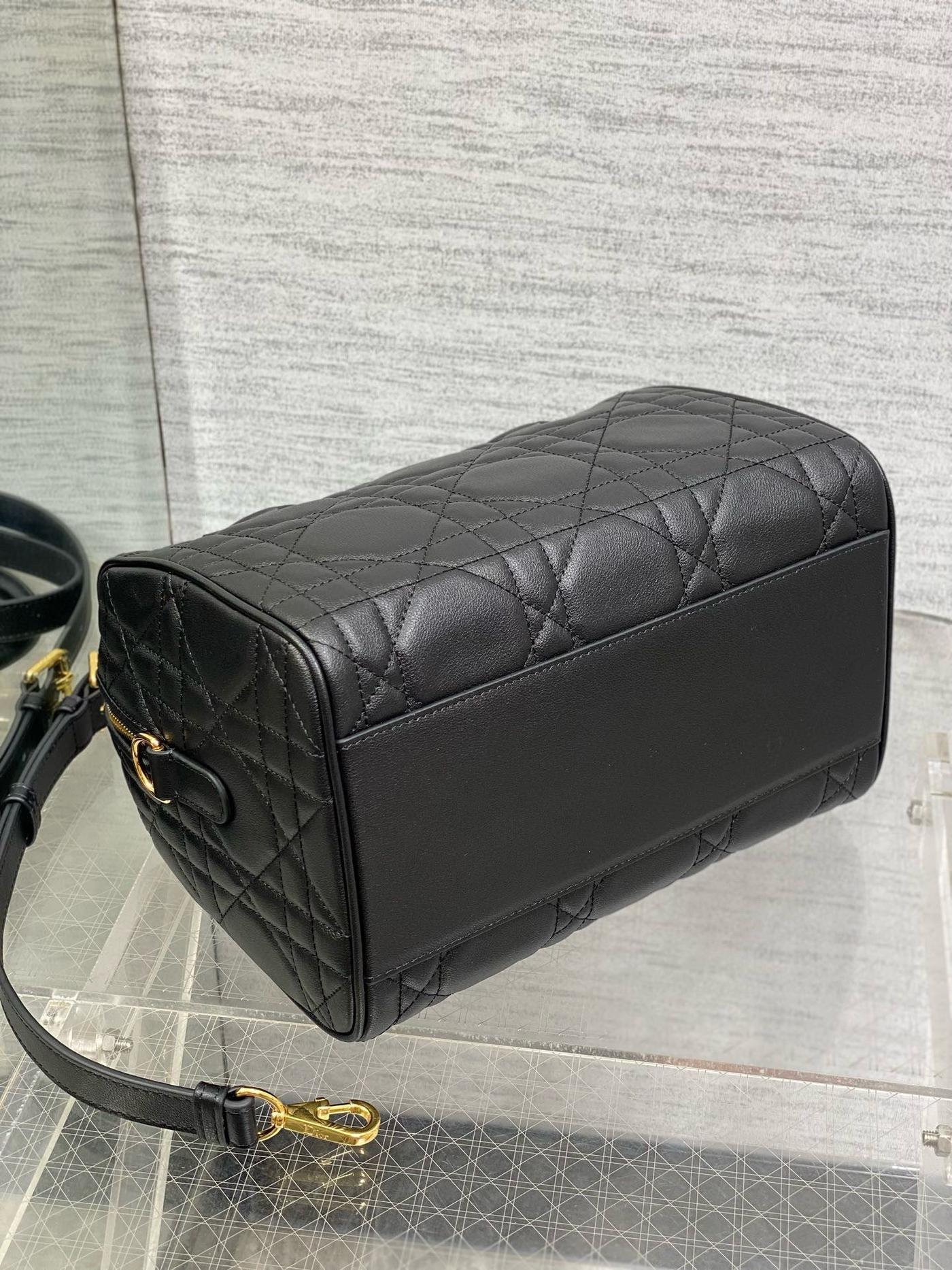 Dior Groove 25 Black Calfskin Gold Hardware - Image 8