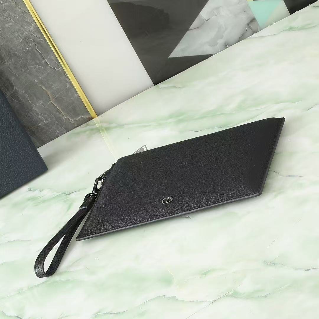 Dior A5 Grained Calfskin Pouch with CD Logo - Image 6