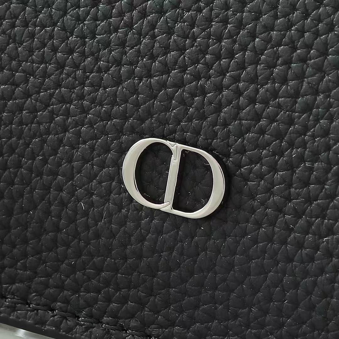 Dior A5 Grained Calfskin Pouch with CD Logo - Image 7