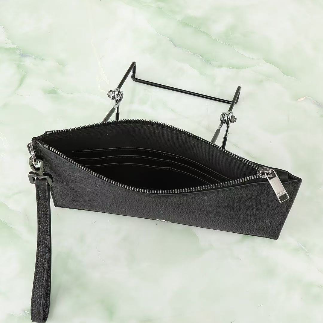 Dior A5 Grained Calfskin Pouch with CD Logo - Image 4
