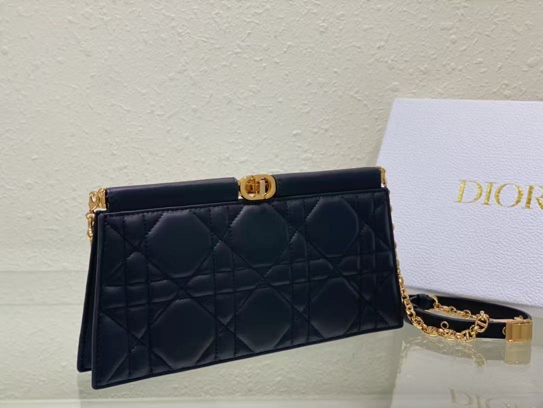 Dior Series Black Lambskin Quilted Chain Clutch - Image 4
